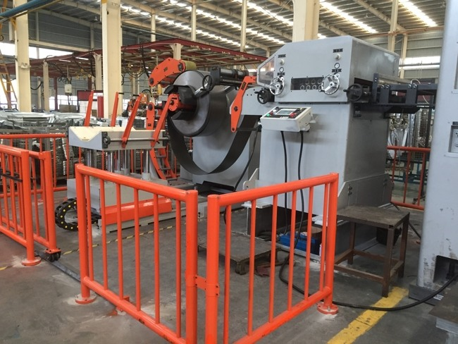 G&uuml;&ccedil; İ&ccedil;in Otomatik Besleyicinin Pn&ouml;matik Gevşetme ve Mekanik Gevşetme Arasındaki Fark